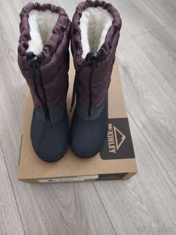 Dievčenské čižmy V31 NOVÉ s vysačkou - 2