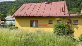 Rodinný dom s garážou v Prakovciach - 2