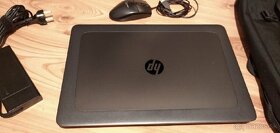 Predám výkonný 15.6" notebook HP Zbook 15 G3 - 2