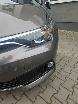 Toyota Auris - 2