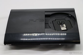 PlayStation 3 Super Slim CECH-4204A – 12GB - 2