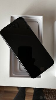 iPhone SE 2020 128 GB - 2
