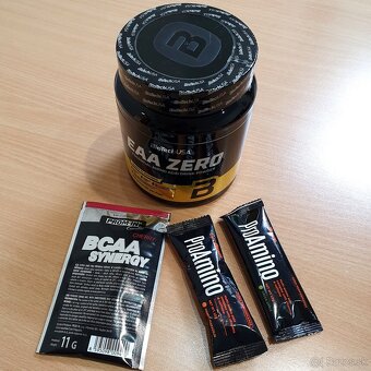 Aminokyseliny BIOTECH USA + GYMBEAM + PROM-IN (EAA + BCAA) - 2