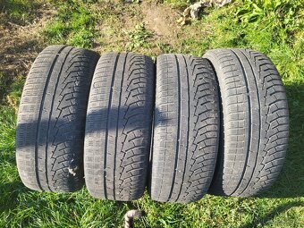 Zimné pneu 235/55 R17 - 2