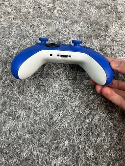 Microsoft Xbox Series Wireless ovládač - 2