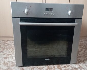 Vstavaná el. rúra beko - 2