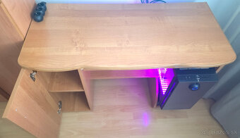 Predám písací resp. počítačový stôl viď. FOTO - 2