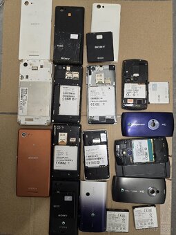 Mix telefónov Sony Ericsson - 2