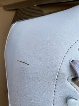 Dámske vs. detské korčule - 2