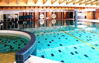 Nevieš čo dať rodičom pod stromček -Daruj im senior pobyt - 2