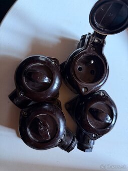 Bakelitove vypinace - 2