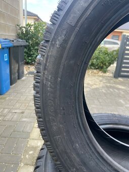 Michelin agilis 215/60 r17C - 2