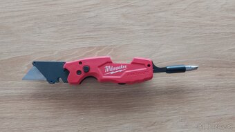 Milwaukee nôž - 2
