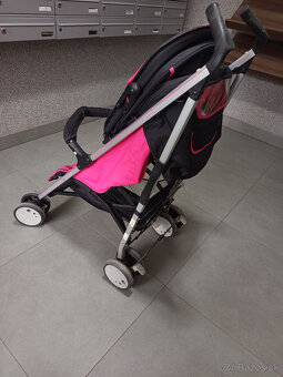 Ľahko sklápateľná bugina- Hauck - 2