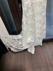 Čipkované svadobné mermaid šaty s vlečkou - 2