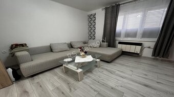 Na predaj rodinný dom s veľkým pozemkom - 2
