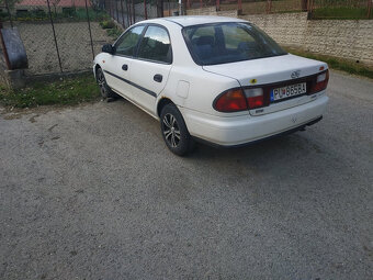 Darujem Mazdu 323 - 2