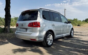 VOLKSWAGEN TOURAN 2.0TDI 7- miestne COMFORTLINE - 2