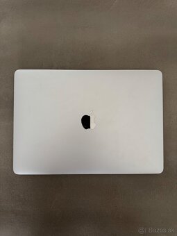 Predám MacBook Air 13” (2020)- Intel Core i5 + kožený kryt - 2