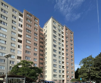 Exkluzívne na predaj 3 izbový byt Furdeková - 2