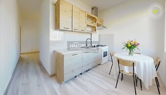 HALO reality - Predaj, trojizbový byt Lučenec, Vajanského -  - 2