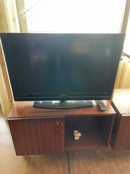 NÁBYTOK ZA ODVOZ ALEBO PÁR DROBNÝCH - 2