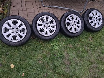 175/65 r15 na Yaris alebo Auris - 2