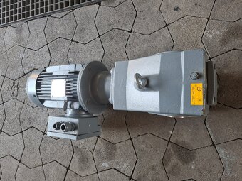 Predám rôzne prevodovky s el.motorom - 2