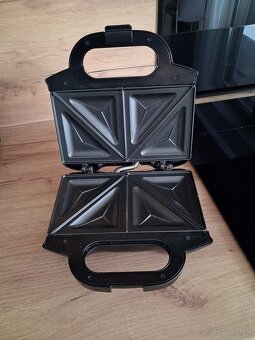 Toustovac Tefal 1x pouzity - 2