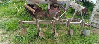 Pluh 5 radlične - 2