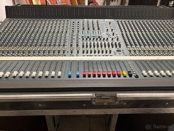 Soundcraft série two 32 - 2