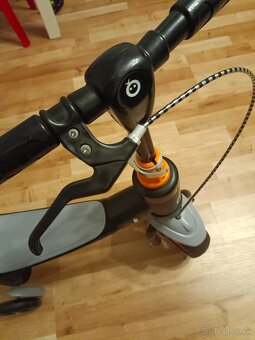 Odrážadlo . Kolobežka 2v1 - 2