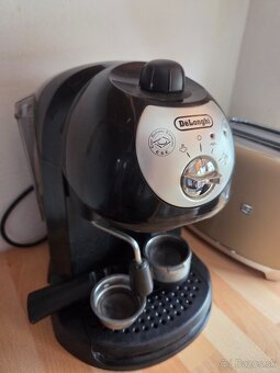 Predám kávovar DeLonghi - 2