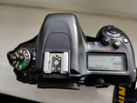 Nikon D7500 - 2