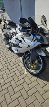 Kawasaki ZX6R - 2