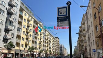Pripravujem na predaj zariadený 3 izb. byt s balkónom - drev - 2
