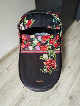 Cybex priam 4.0 2022 vanička cot blossom dark - 2