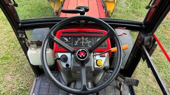 Massey Ferguson 1230 Hydro, ISEKI TH - 2