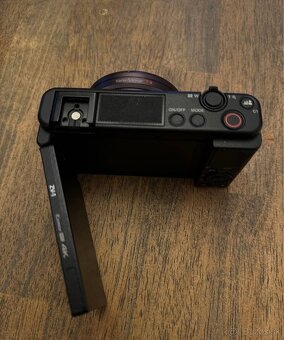 Sony ZV-1 - 2
