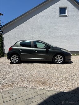 Peugeot 207 1.6VTI 16v - 2