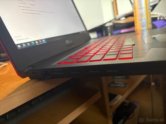 Predám herný notebook Asus FX504G - 2