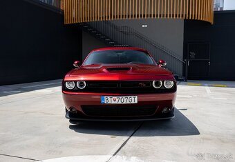 Dodge Challenger 5.7 V8 HEMI A/T 2019 - 2