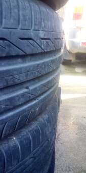 Bridgestone 225/55R17 - 2