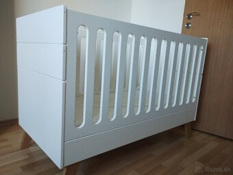 PREDÁM DETSKÚ POSTEĽ AJ S MATRACOM 65 x 120 x 60 cm - 2