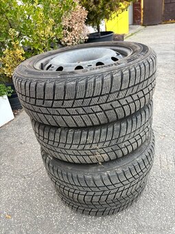 Zimné komplety Barum POLARIS 5 185/60 R15T - 2