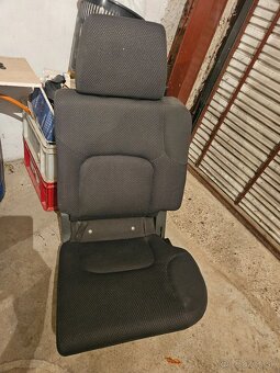 Sedadla Nissan Navara - 2