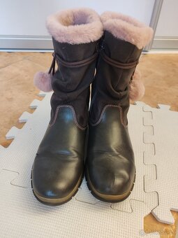 Krasne dievcenske cizmy na zimu - 2