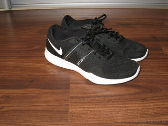 Dámske tenisky Nike, č. 38 - 2