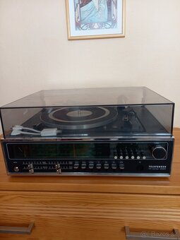 Predam  Vintate radiogramofon - 2