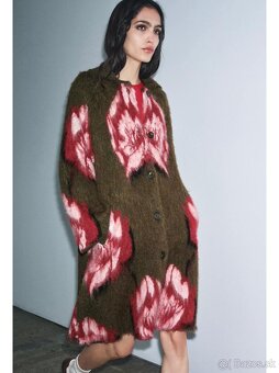 Upletovy kabat Zara c. M uni - 2